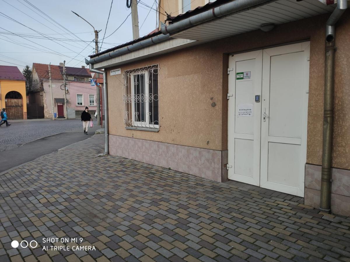 Apartments Domovik On Beregovskaya 3 Mukacheve Phòng bức ảnh