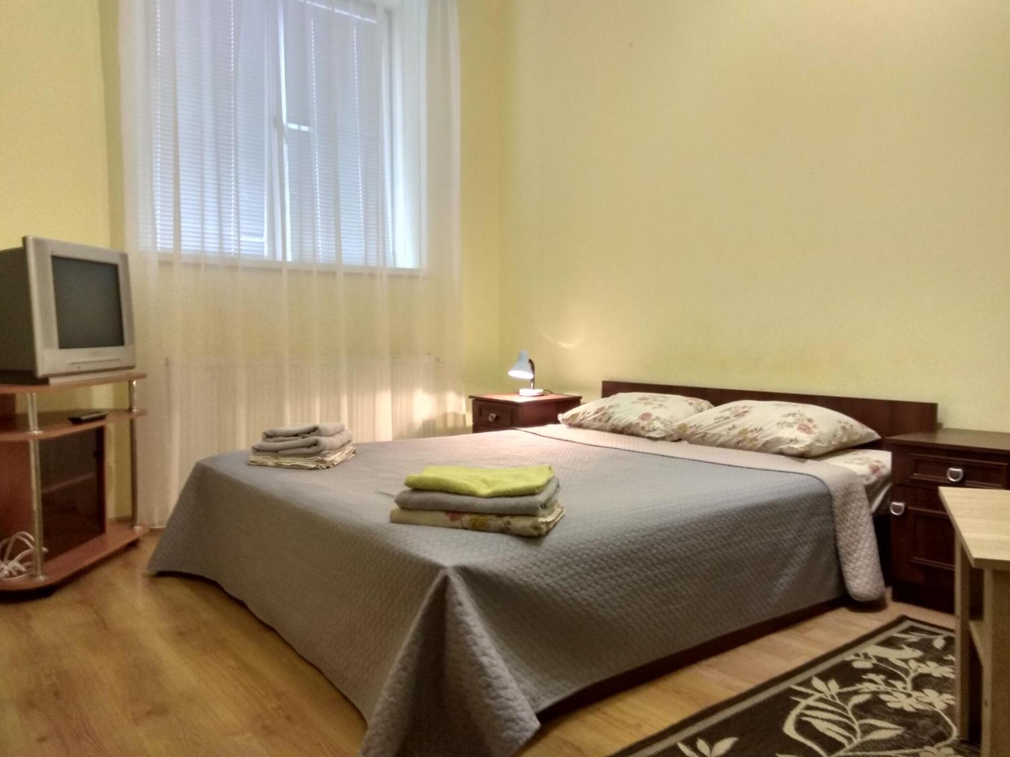 Apartments Domovik On Beregovskaya 3 Mukacheve Phòng bức ảnh