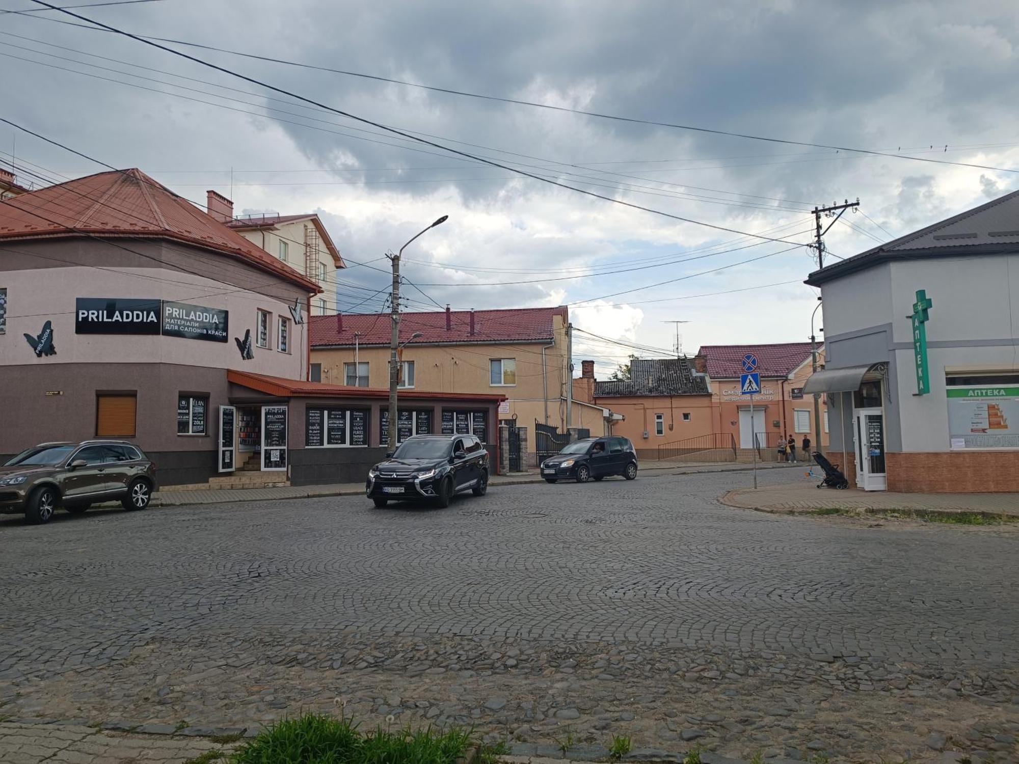 Apartments Domovik On Beregovskaya 3 Mukacheve Ngoại thất bức ảnh